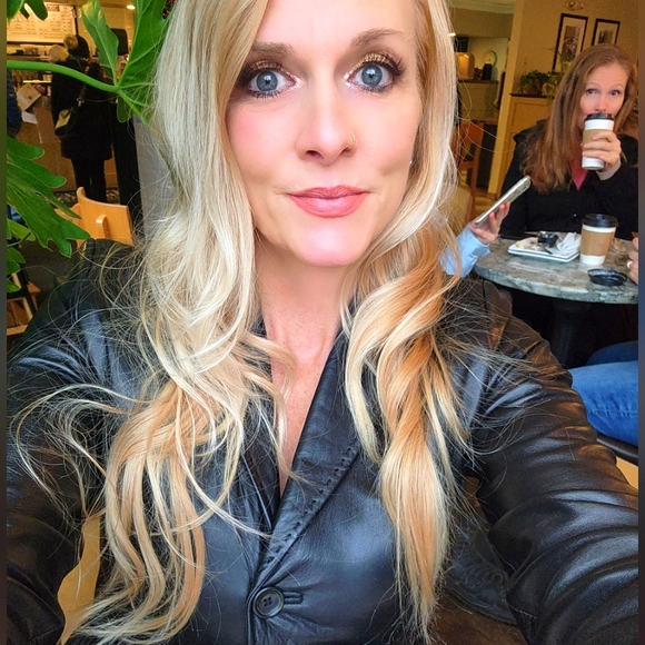 Meet your Posher, BlondeFreakBoutique - Picture 1 of 1